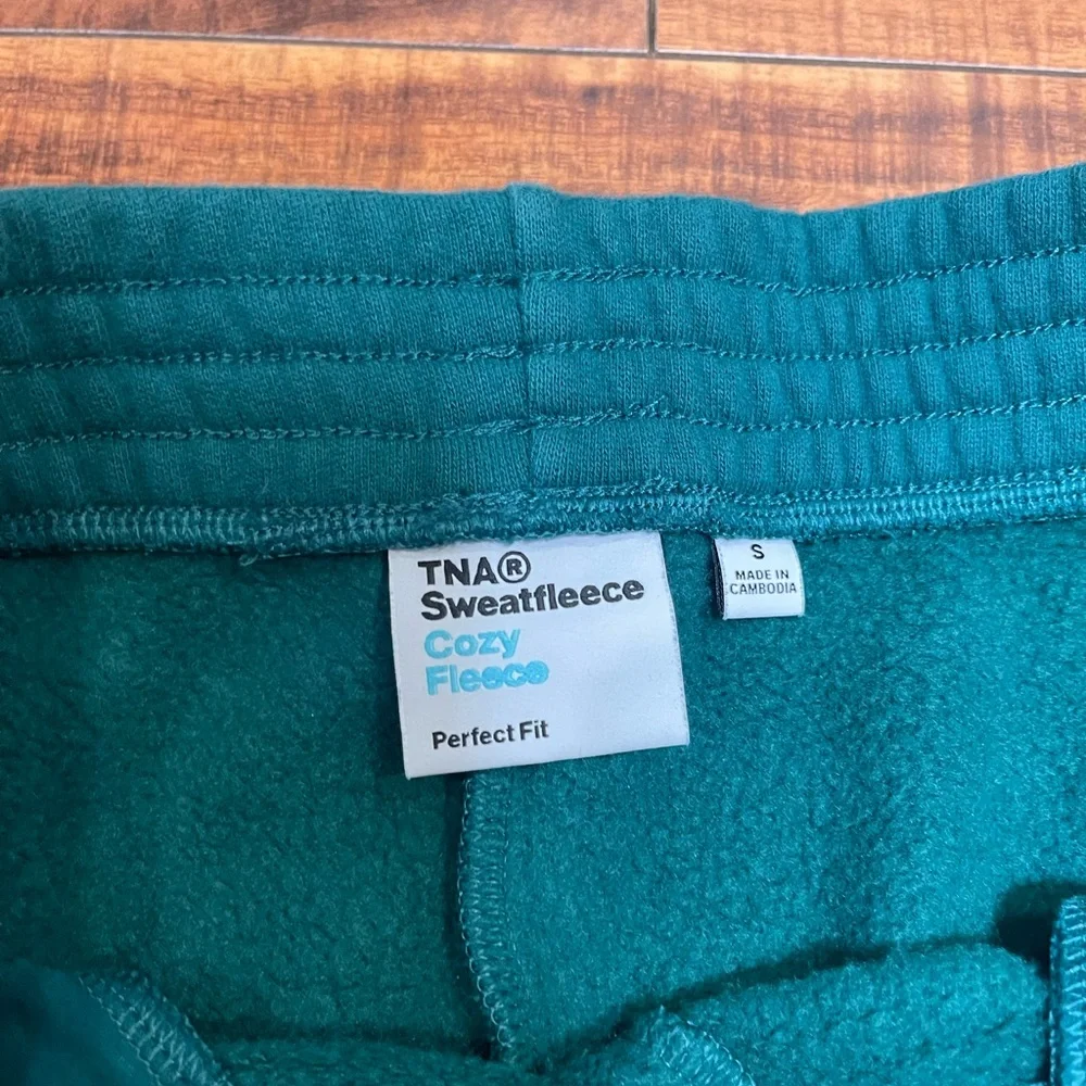 TNA Sweatfleece Cozy Fleece Perfect Fit Green Sweatpants Small - Picture 3 of 7